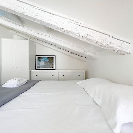 Corridoni 4C Tirabora Short Rent Apartment Trieste Bagian luar foto