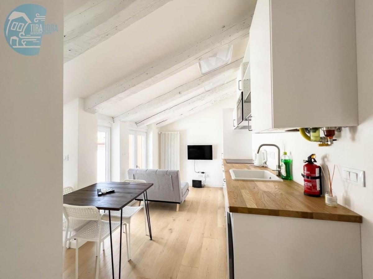 Corridoni 4C Tirabora Short Rent Apartment Trieste Bagian luar foto