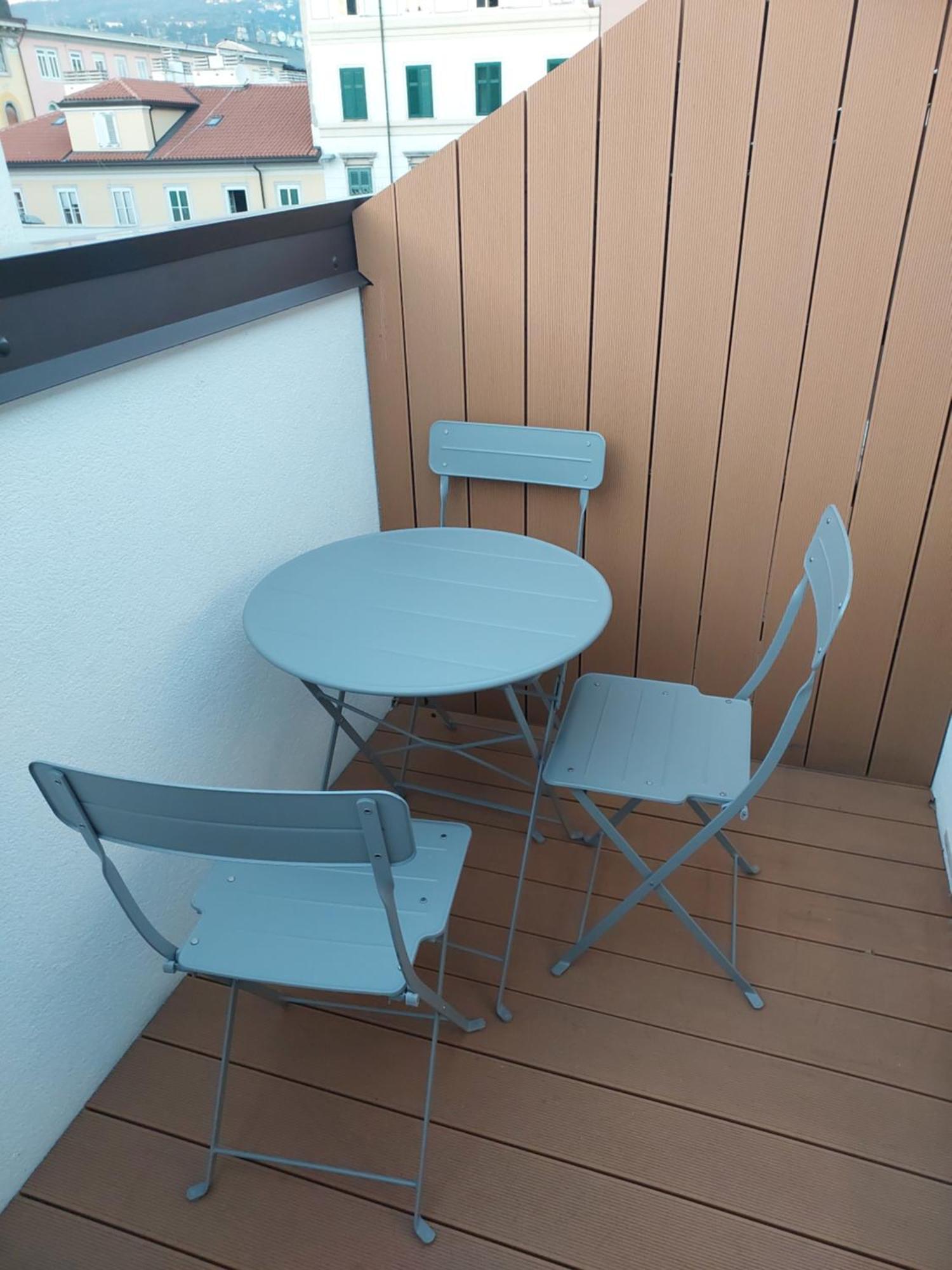 Corridoni 4C Tirabora Short Rent Apartment Trieste Bagian luar foto